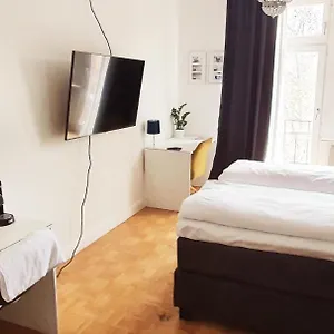 Sonniges Mit Balkon Im Herzen Mannheims Privatunterkunft City Airport Mannheim